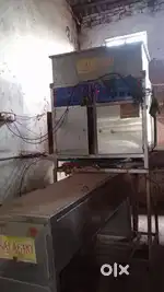 Cashew pealling machine