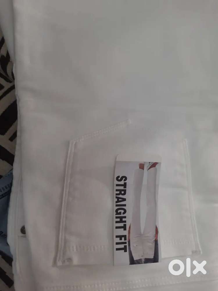 White bell bottom jeans un used untouch size ,32 and 30 only