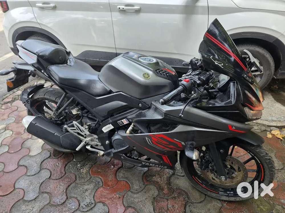 R15 V3  Dark Knight Edition