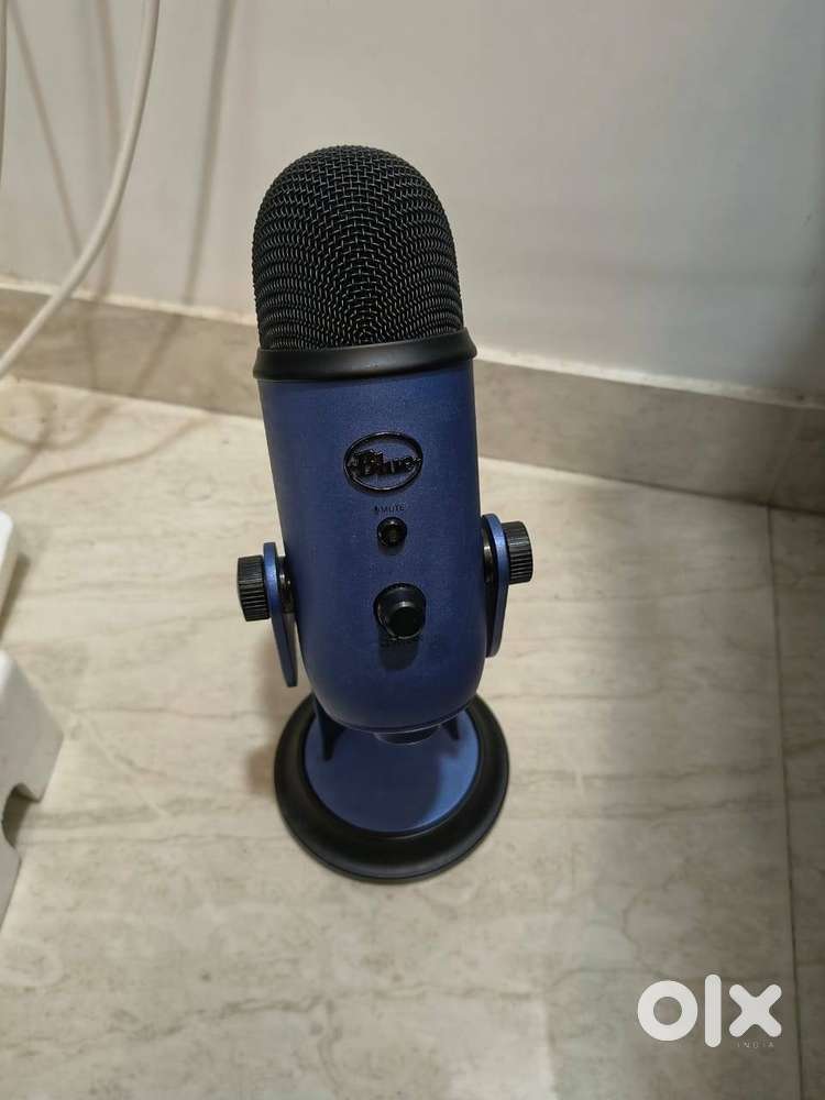 Blue yeti microphone perfect new like condition, Streaming and podcast
