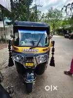 Compact bajaj