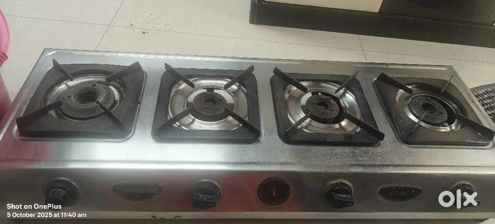 4 burner gas stove