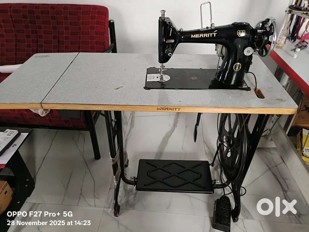 Meritt tailoring machine big with singer motor