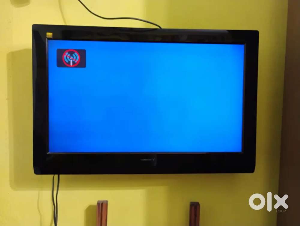 VIDEOCON  32 INCH LCD (FULL HD 1080) + REMOTE EXCELLENT CONDITION SELL