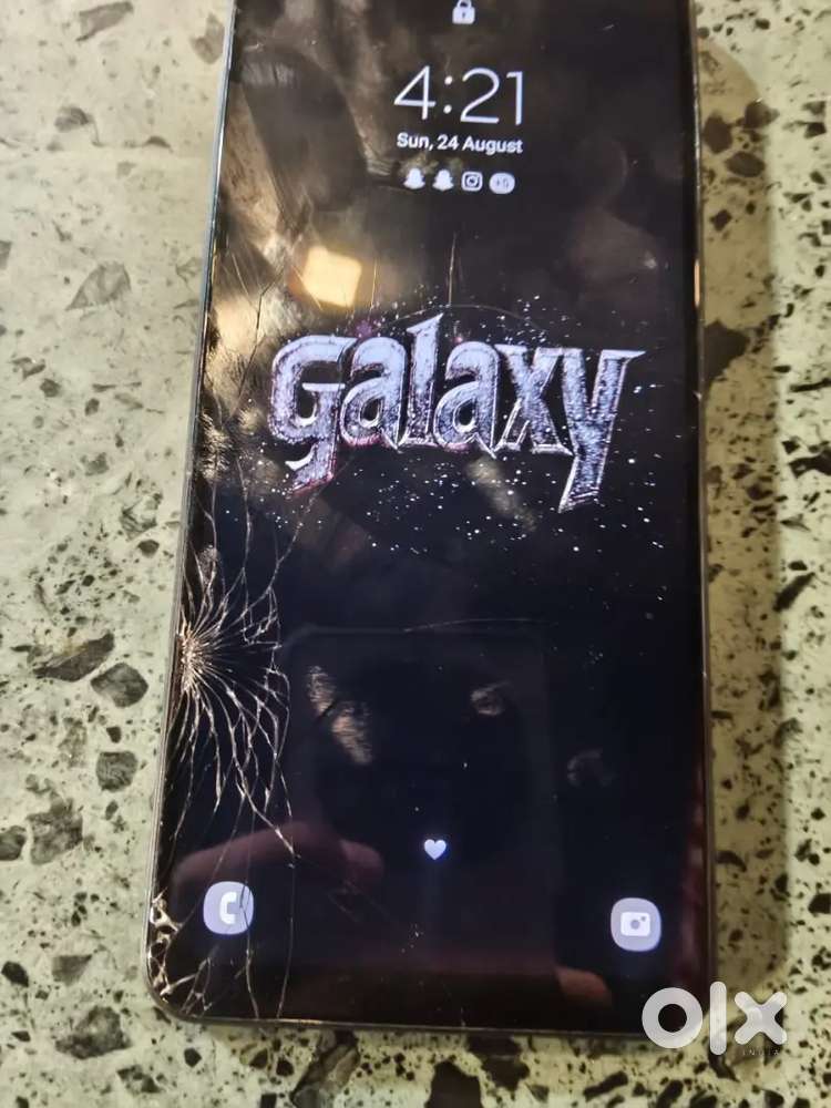 Good condition only display Crack