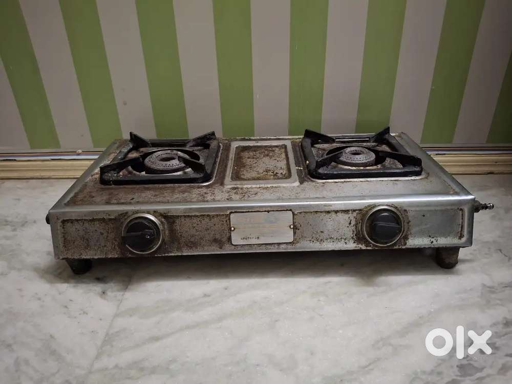 Gas stove 2 burners nice working condition