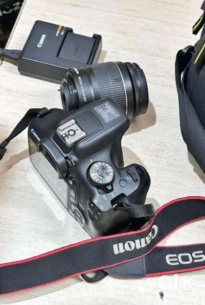 Canon 1500D