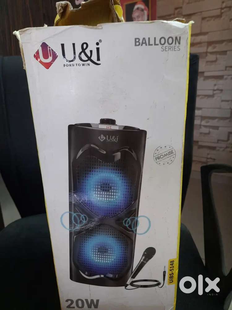 Uniway Speaker Music System with Mike etc