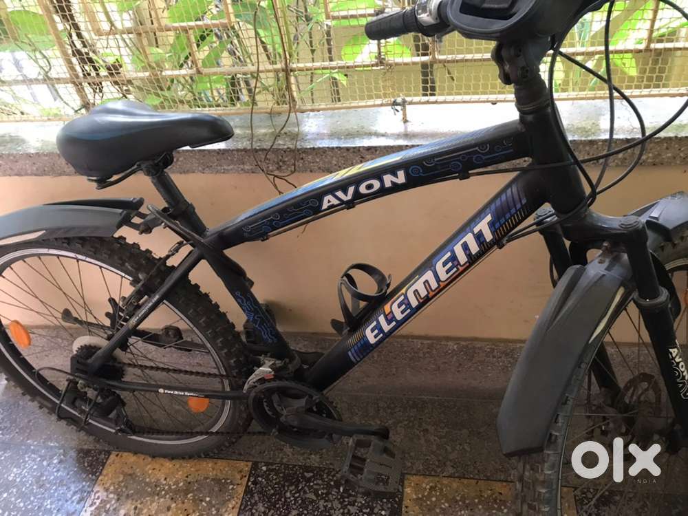 Avon Element Bicycle – Good Condition, With Accessories