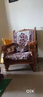 Great condition sofa set, perfect for your living room.