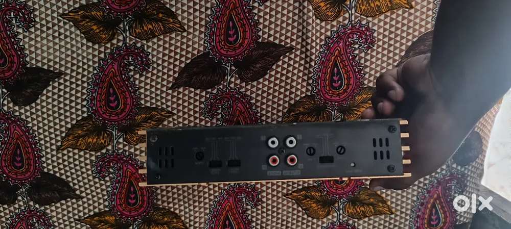 Sub buffer with amp and tuch screen