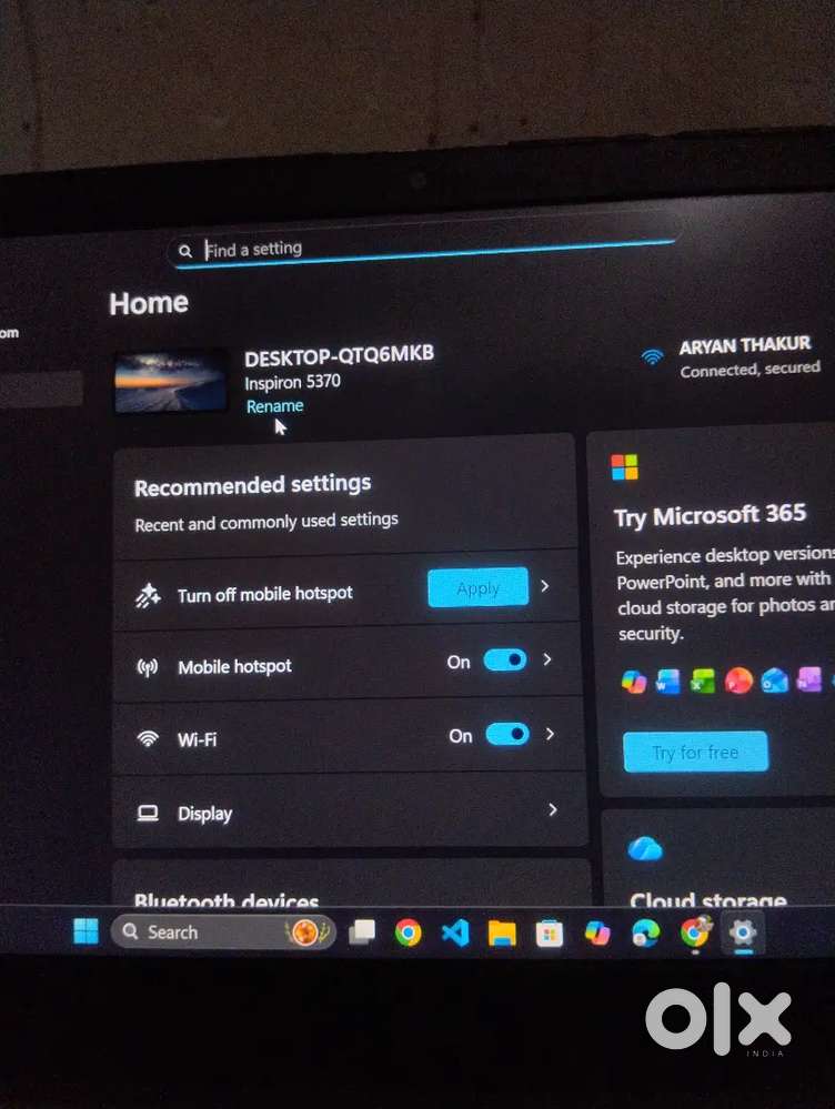 Dell laptop Inspiron 5370 i5  ..  8gb ram