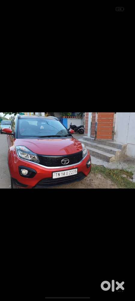 Tata Nexon - red colour, xz+(top end), 6 years old