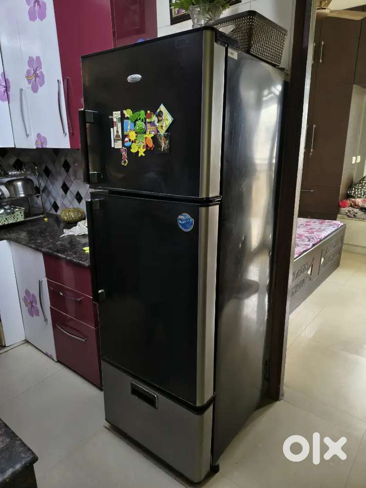 Whirlpool fridge 320 L - 3 doors fridge  good working condition