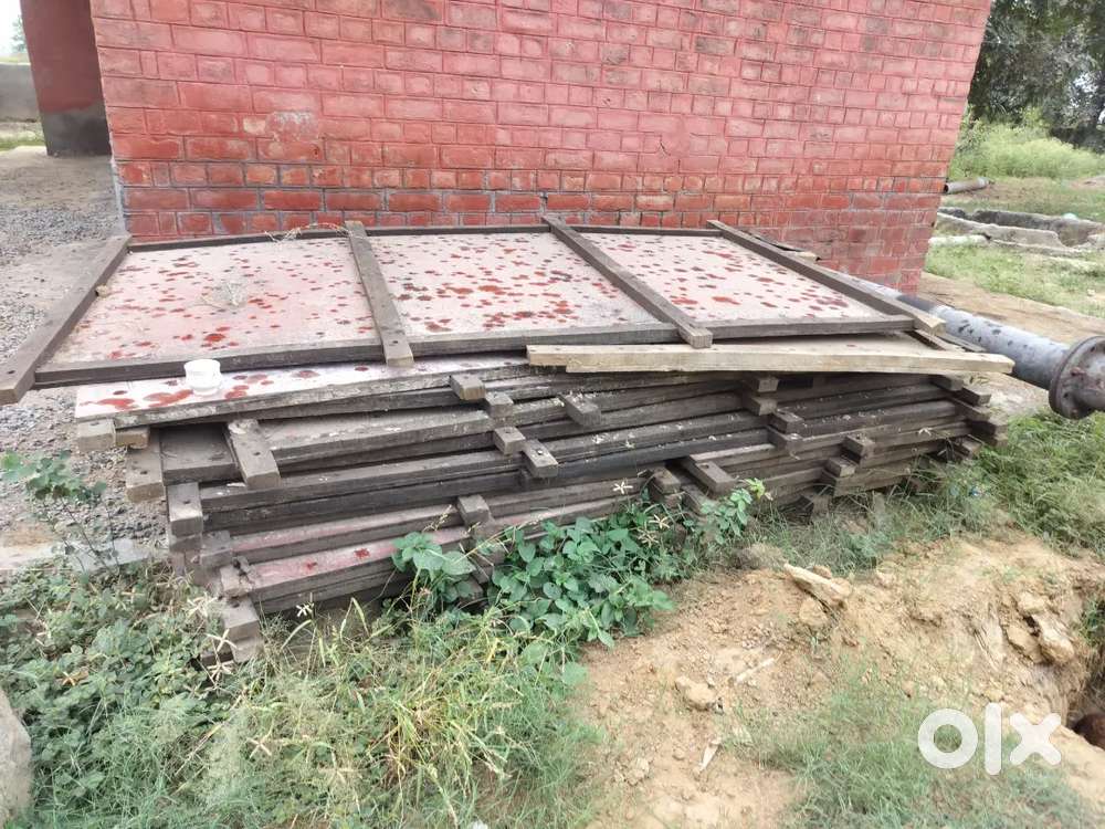 Wooden ply board suttring