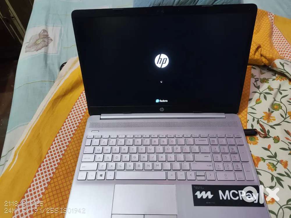 HP 15s gr1200au