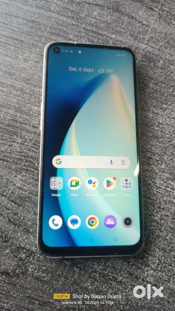 Realme Narzo 30 ,5g,6/128 ,4 years old