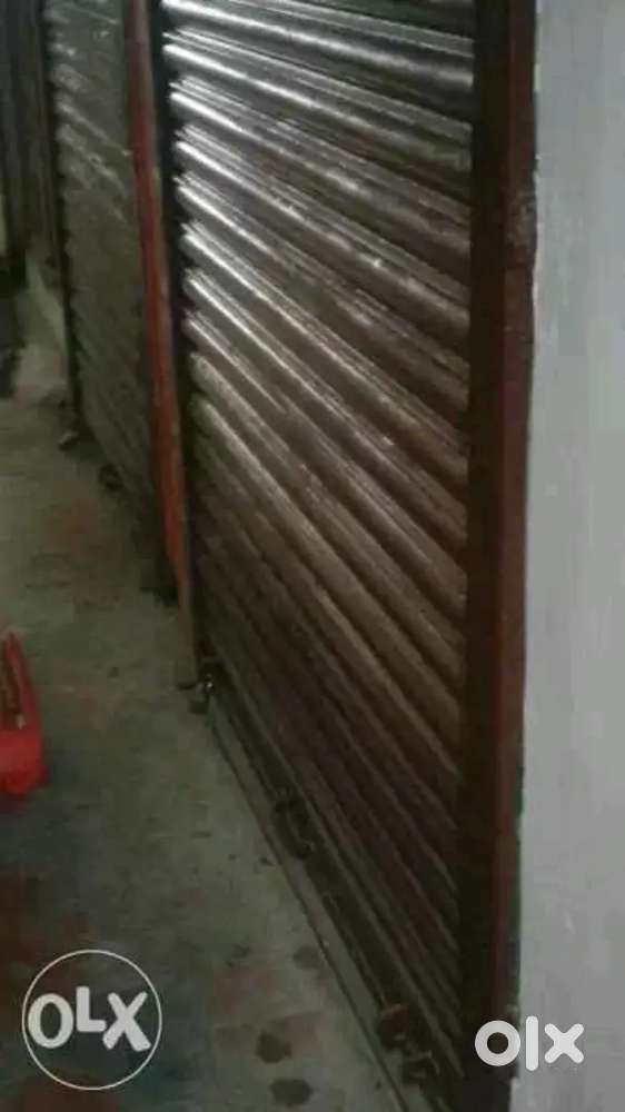 Basement shop between mandaveli bus depot railway station