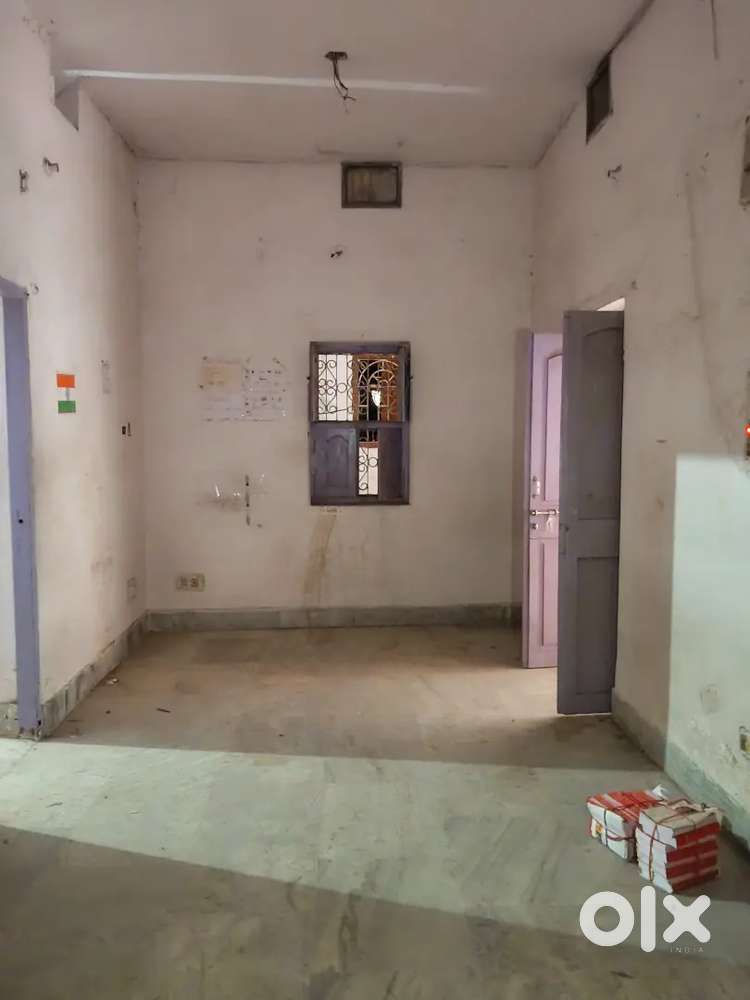 2hk flat with separate bike parking on rent