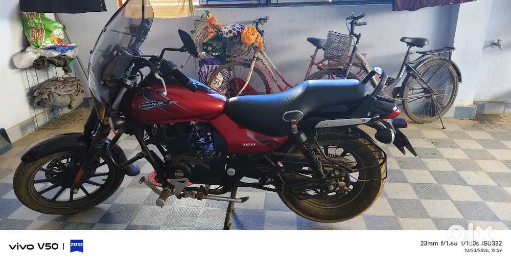 Very nice/ good performance/ good mileage /single hand use bike