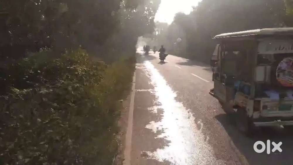 अगर आप पेट्रोल पंप के लिए जमीन BKT के पास यह जमीन खरीद सकते हैं