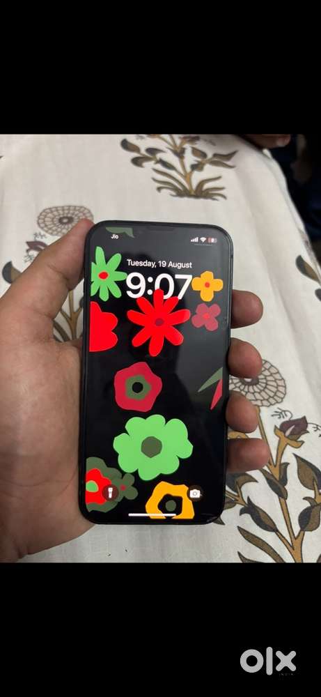 APPLE I PHONE 13 BRAND NEW CONTION