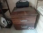 2Side tables