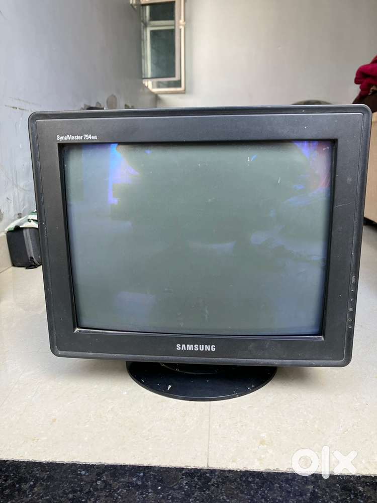 Samsung Color Monitor