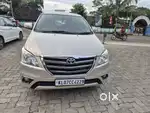 Toyota Innova 2.5 V 7 STR, 2015
