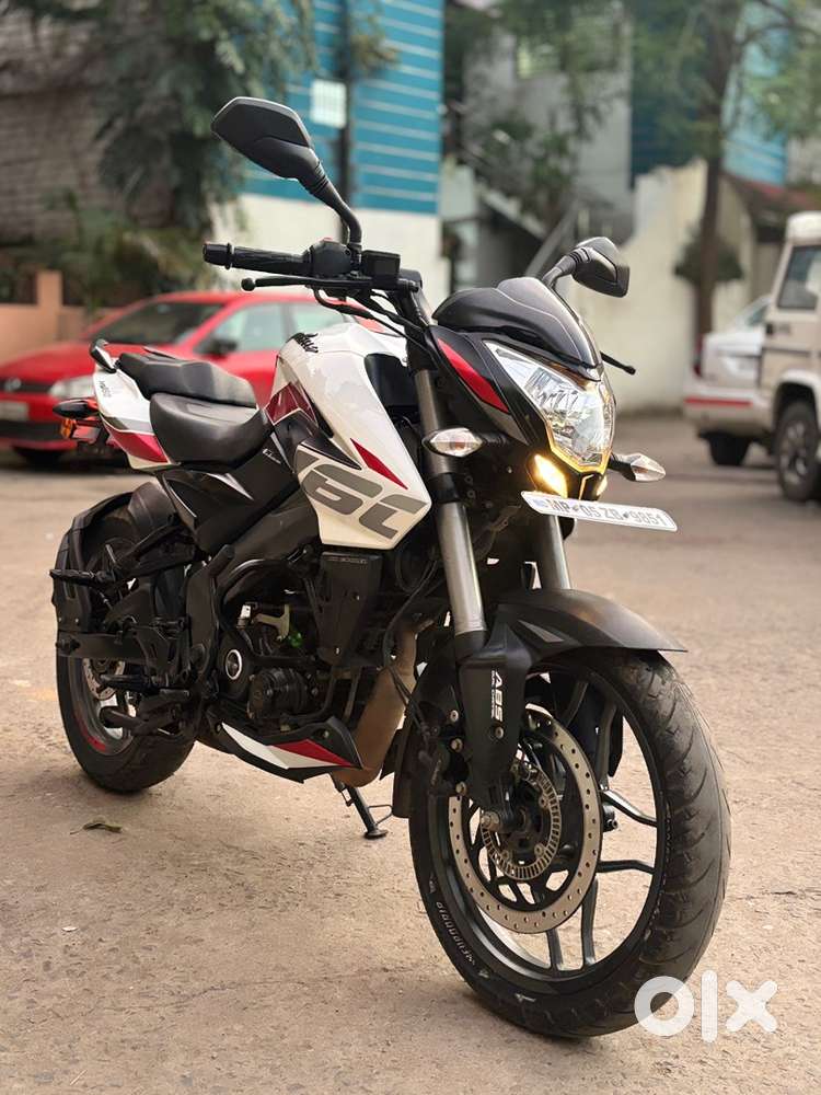 Bajaj pulsar ns 160