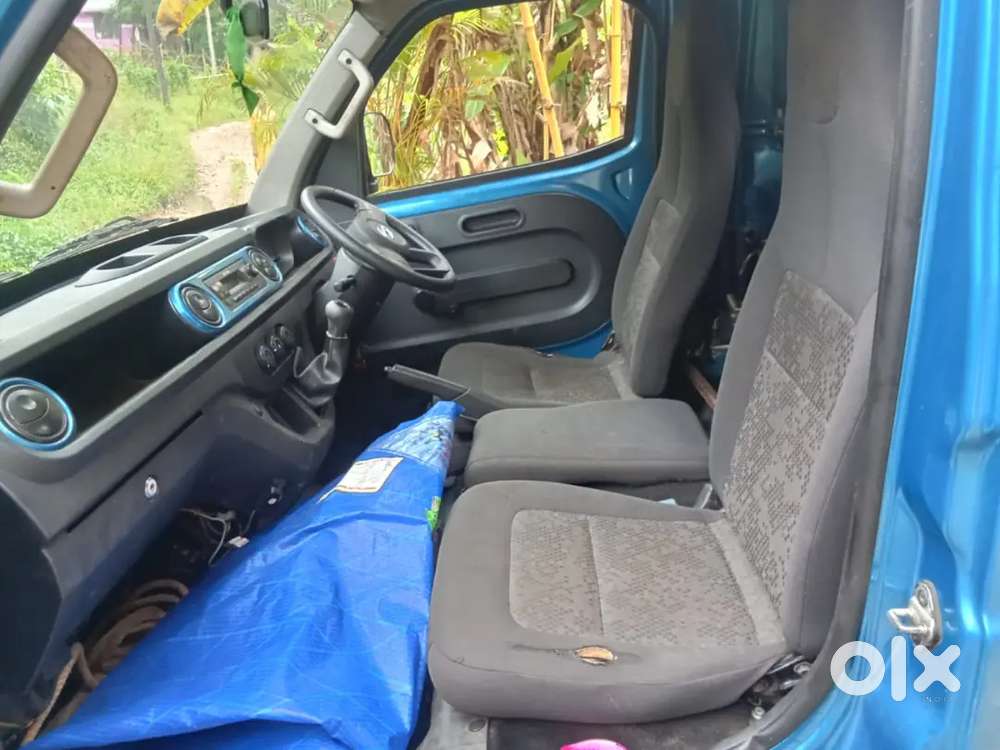 Tata intra v 30 for sale