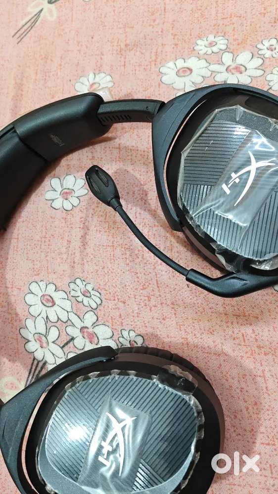 Brand New hyperx headphones cloud stringer 2 wireless with mouse