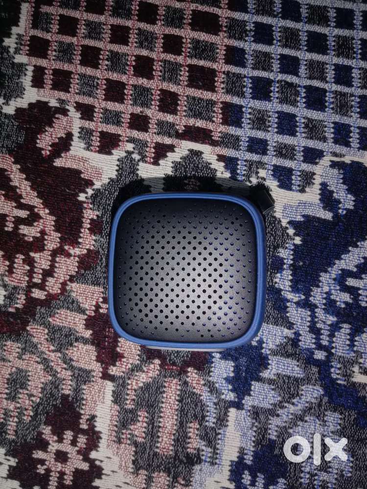 Pebble Comet Wireless Speaker