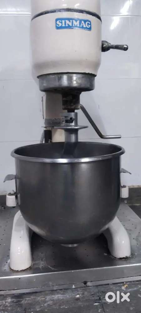 Planetary machine (20ltr)it working in good condition
