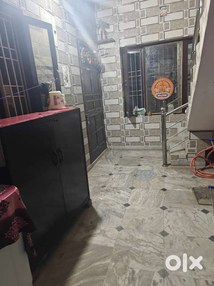 Ground floor for rent