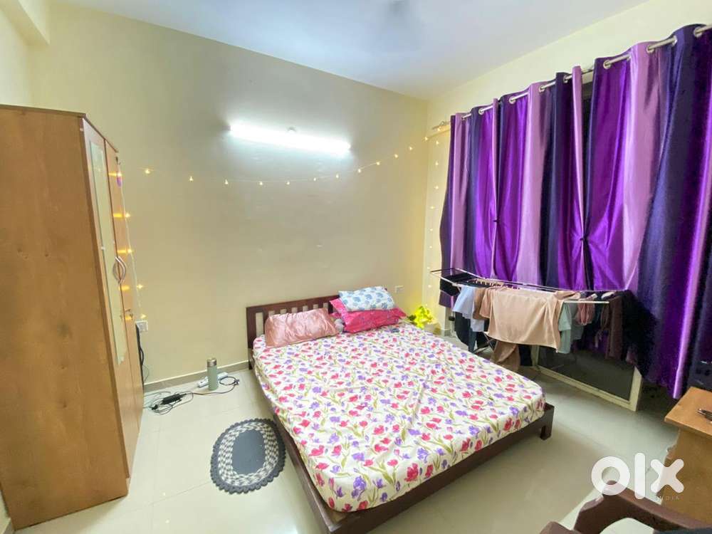 One room available in 2 bhk for female