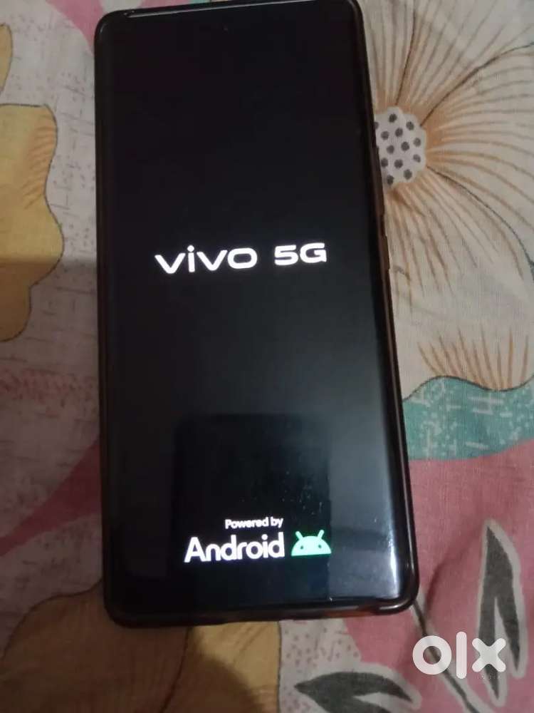 Vivo v40 Mobile