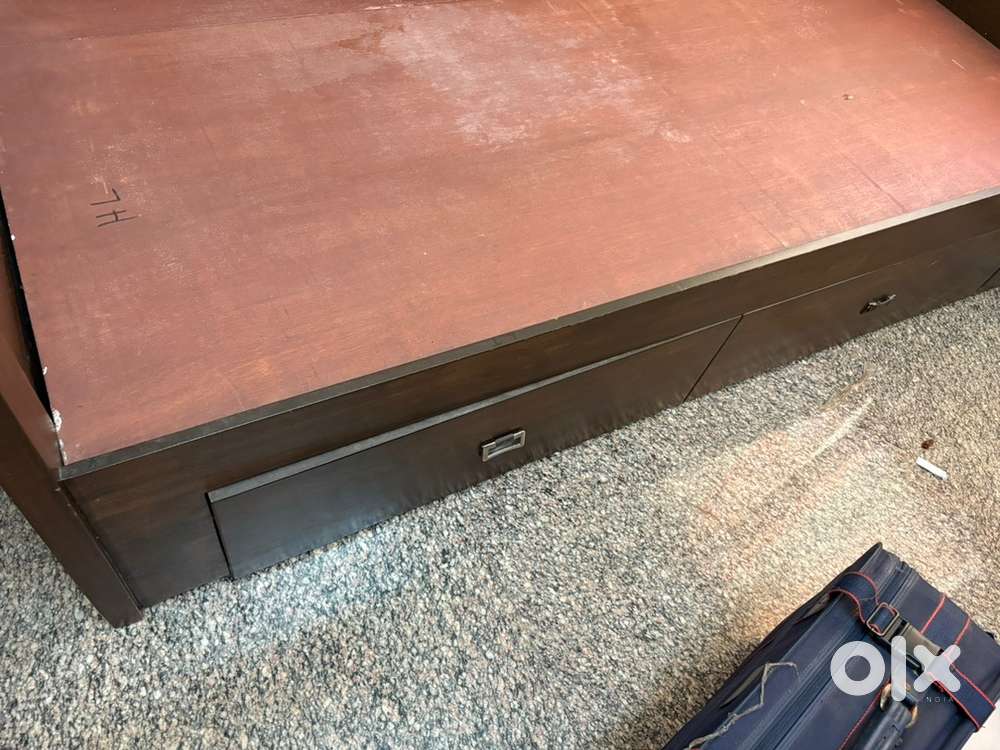 Rosewood Queen Size Cot with 4 Storage Drawers – Sturdy & Elegant