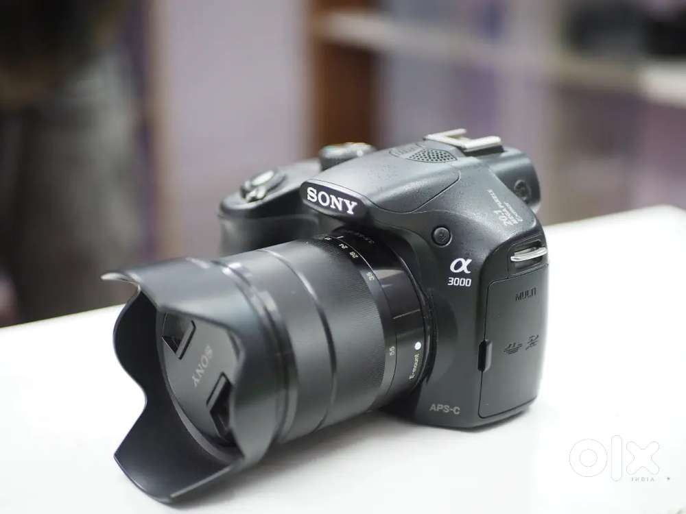Sony alpha a3000 mirrorless with 18-55mm lense