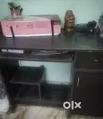 Computer table