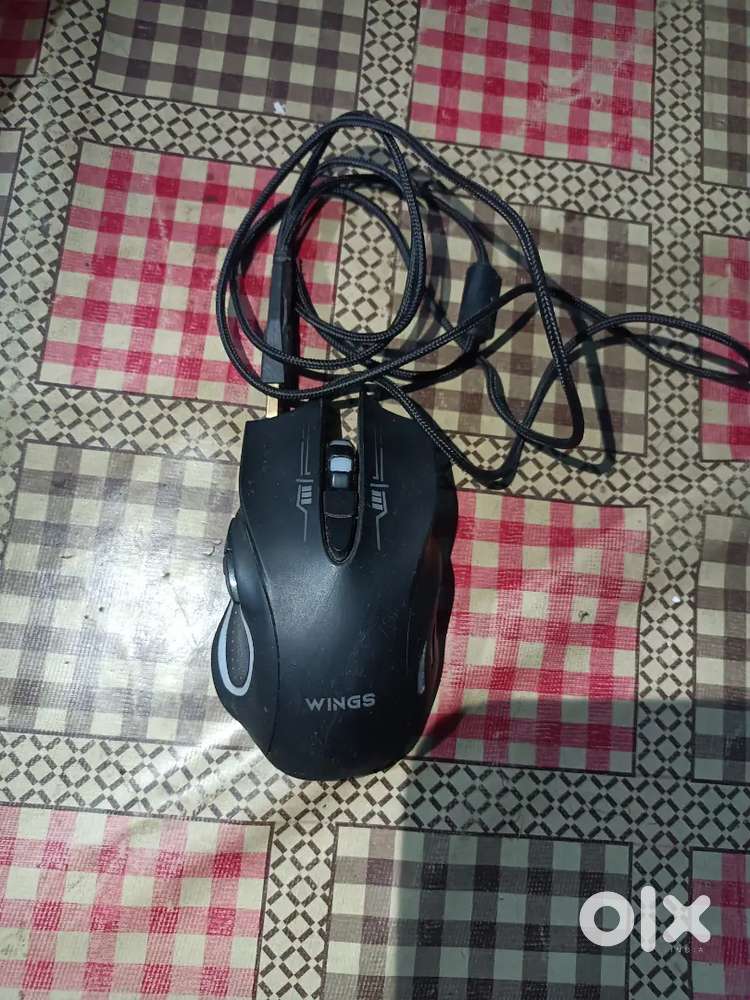 Wings Crosshair Wired Mouse