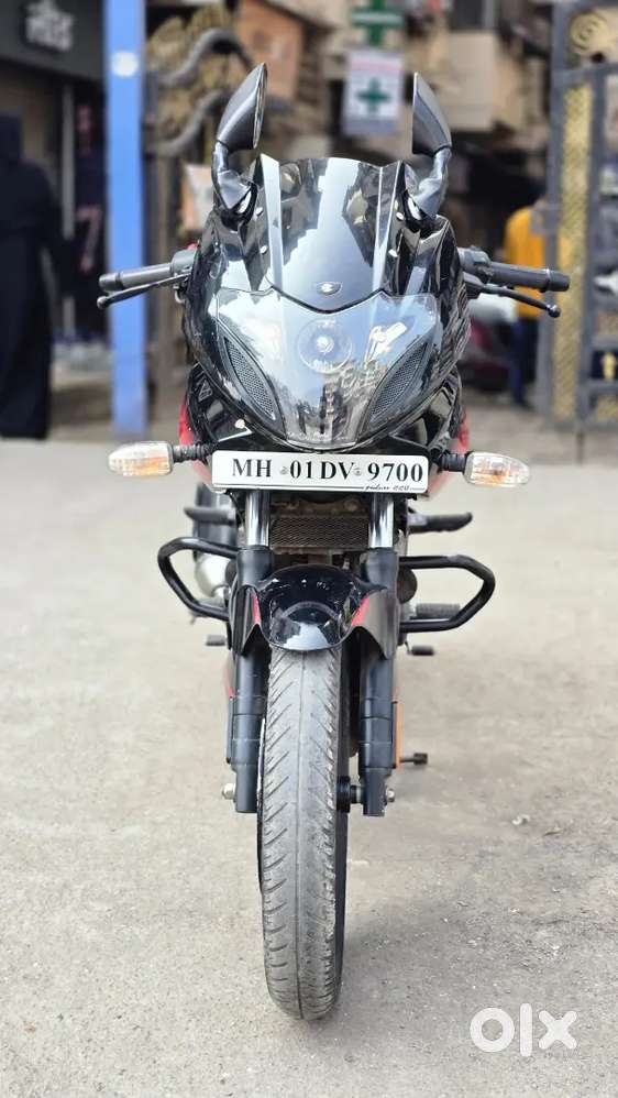 PULSAR 220 BLACK RED 2021