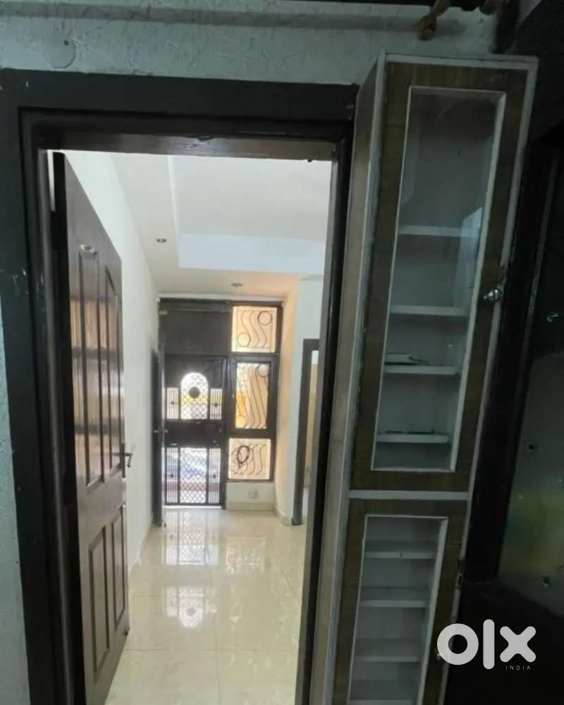 2 BHK flat semi furnished 62 nearby Indirapuram Ghaziabad jd