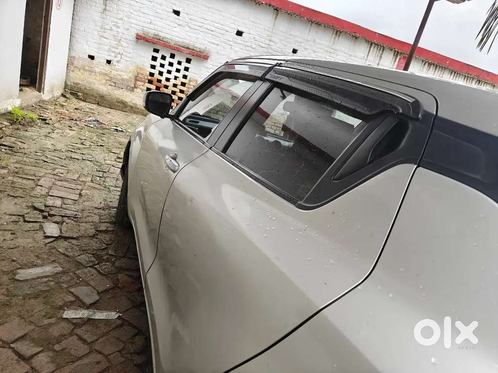 Maruti Suzuki Swift 2023 CNG & Hybrids 50000 Km Driven