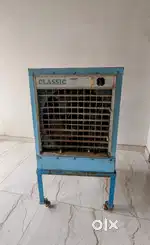 Air cooler with iron stand