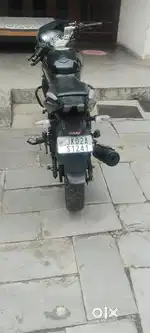 Pulsar 180