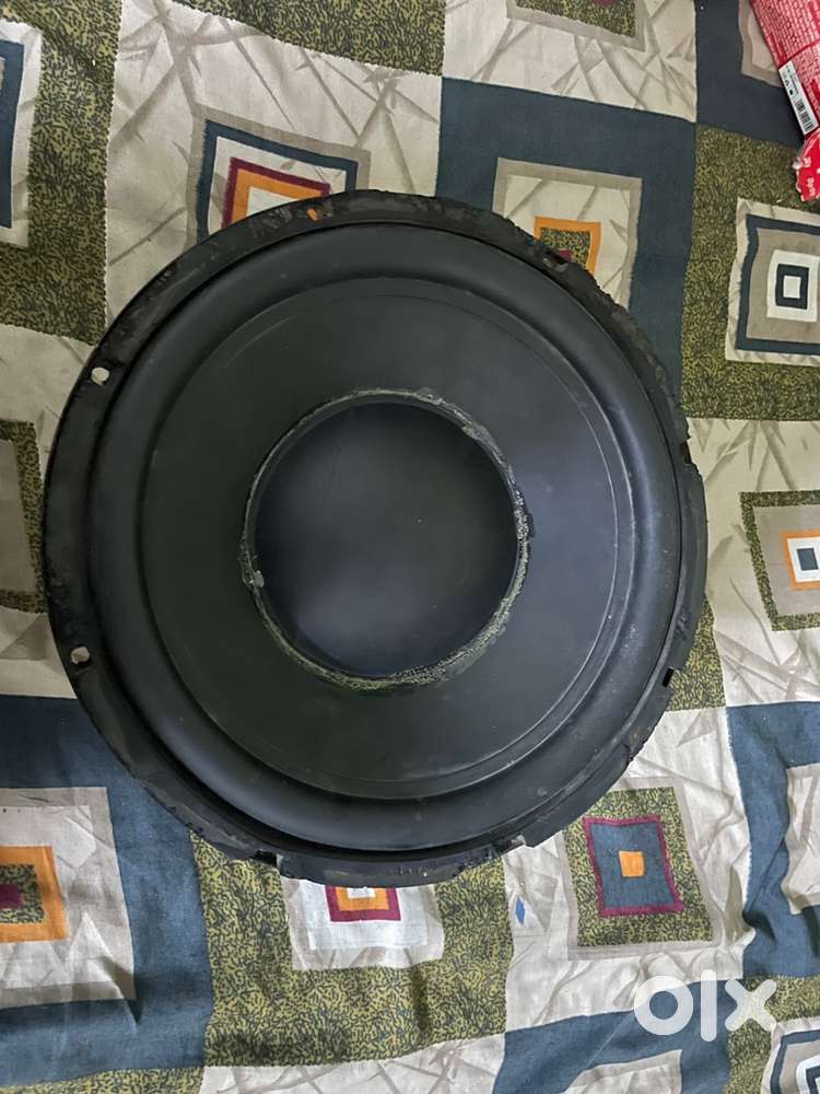 Jbl 1100 watt subwoofer with out enclosure (box) only subwoofer