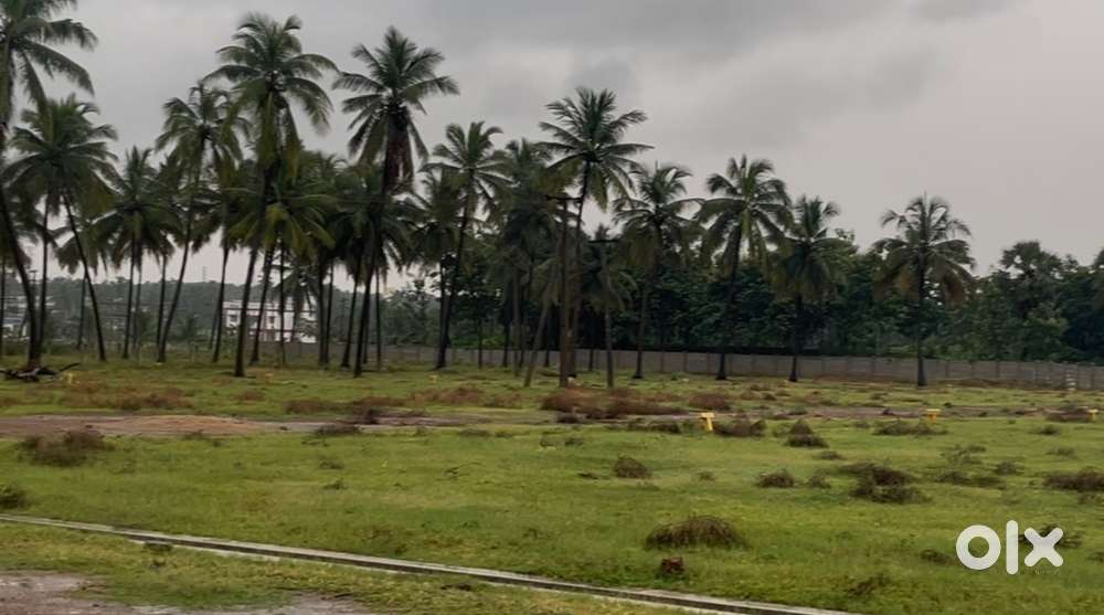 SR PURAM near Simhachalam VUDA site