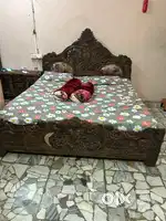 Sheesham wood bed
