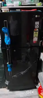 LG DOUBLE DOOR REFRIGERATOR BEST CONDITION